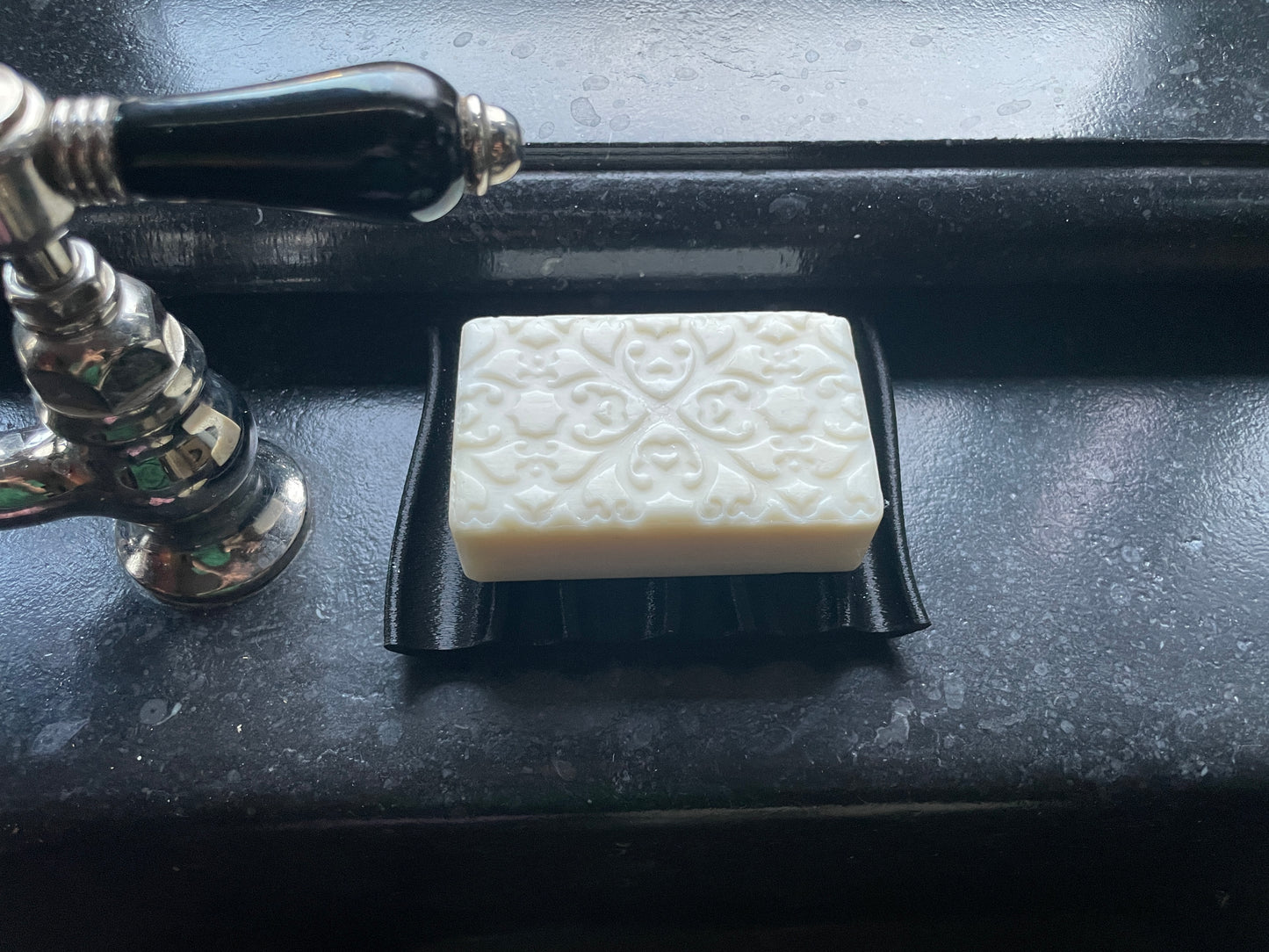 Wavy Soap Dish